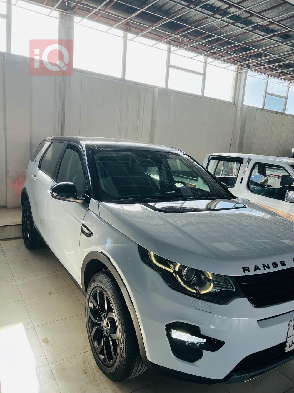 لاند روفر دسکوفری سبورت